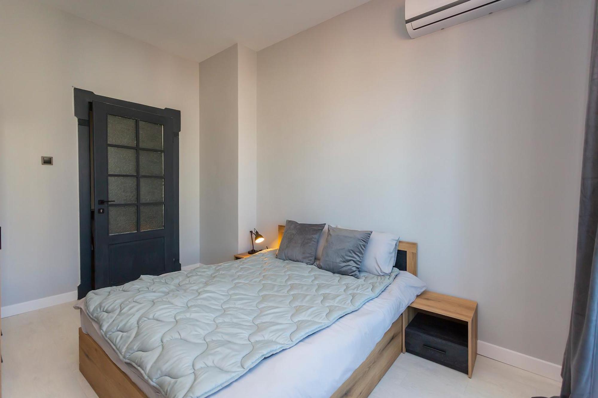 Urban Elegance Apartemen