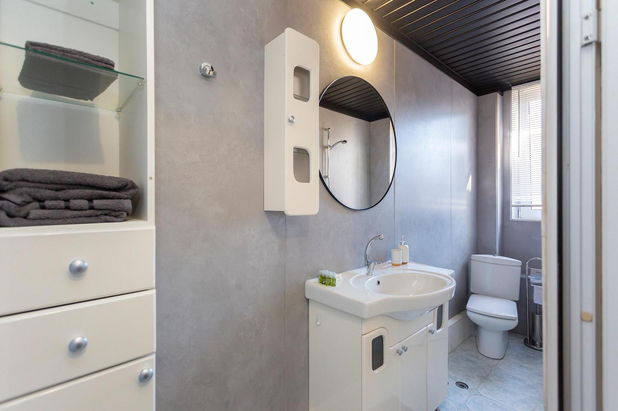 Urban Elegance Apartemen Sofia