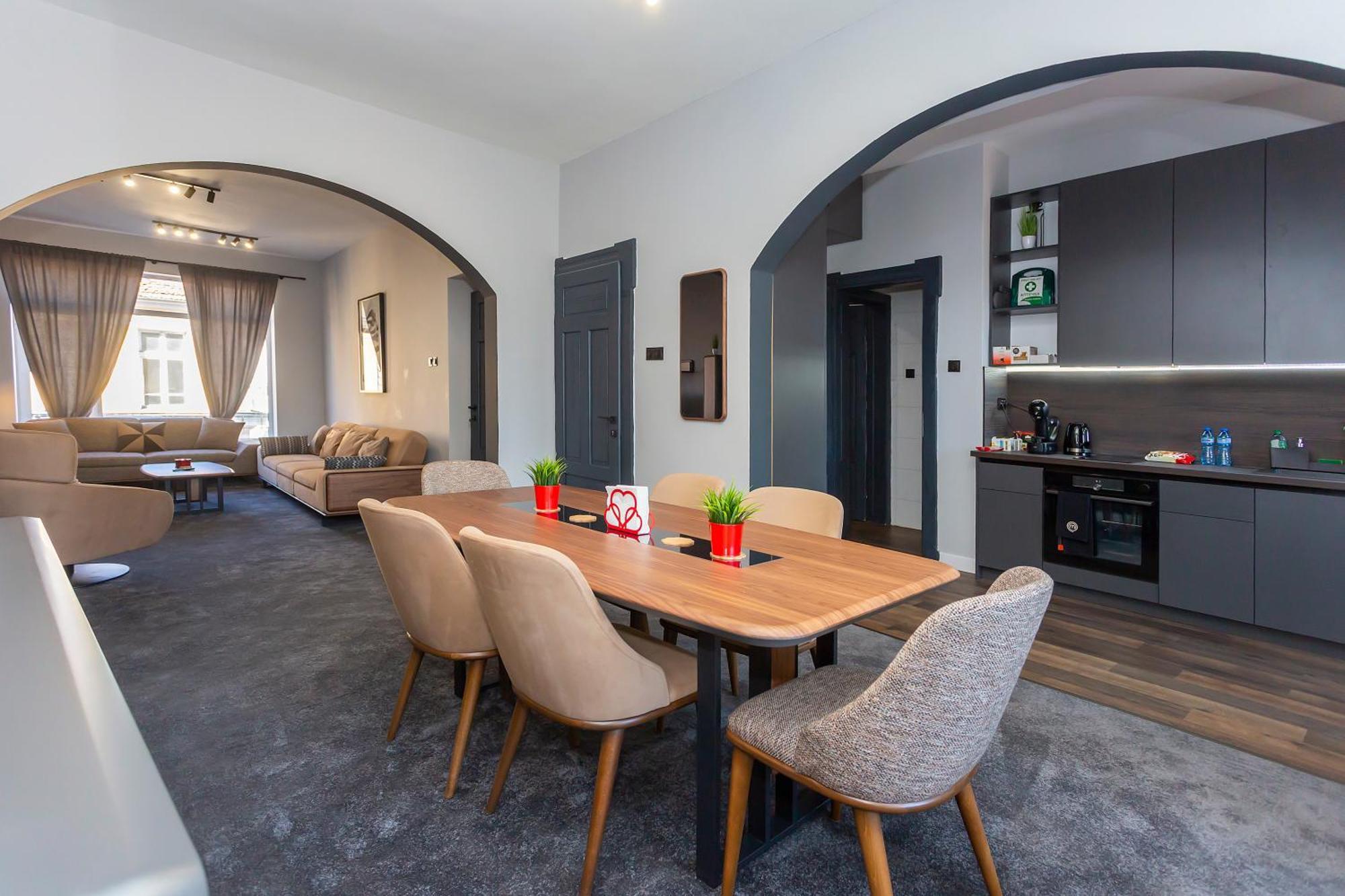 Urban Elegance Apartemen Sofia